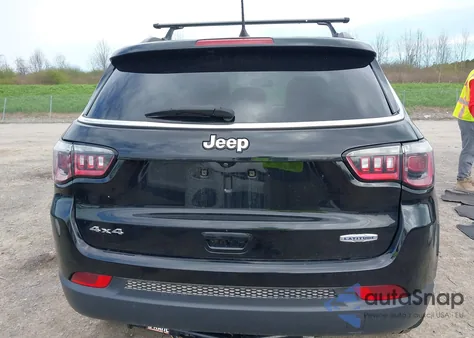 2020 Jeep Compass Latitude 4X4 from USA, damaged, VIN 3C4NJDBBXLT256632